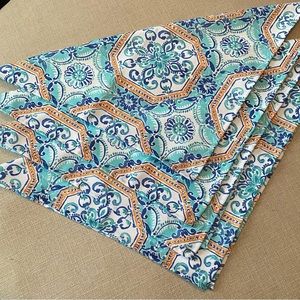 Beautiful set of 4 cloth Cynthia Rowley napkins.  Sale price $25